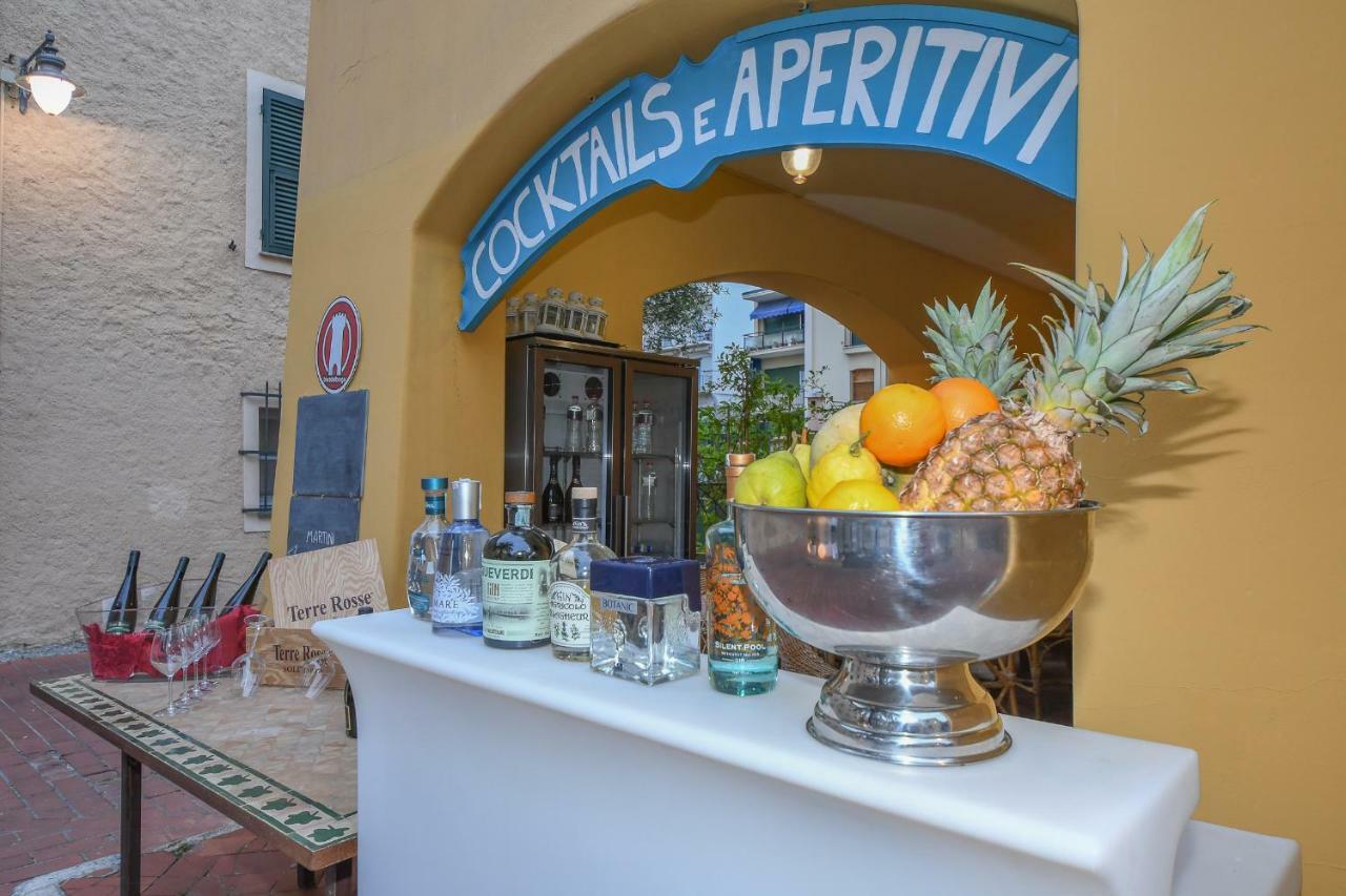 וואריגוטי Hotel Arabesque מראה חיצוני תמונה